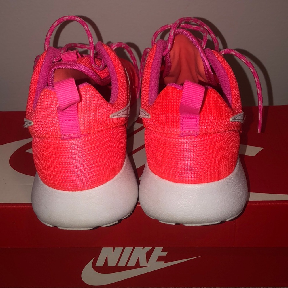 coral & pink nike roshe run sneakers - Picture 2 of 4